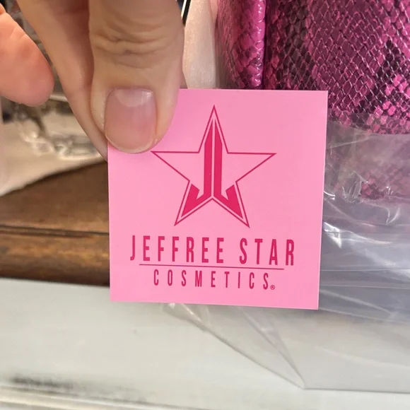 Jeffree Star Pink Snake Print makeup bag - Picture 2 of 9